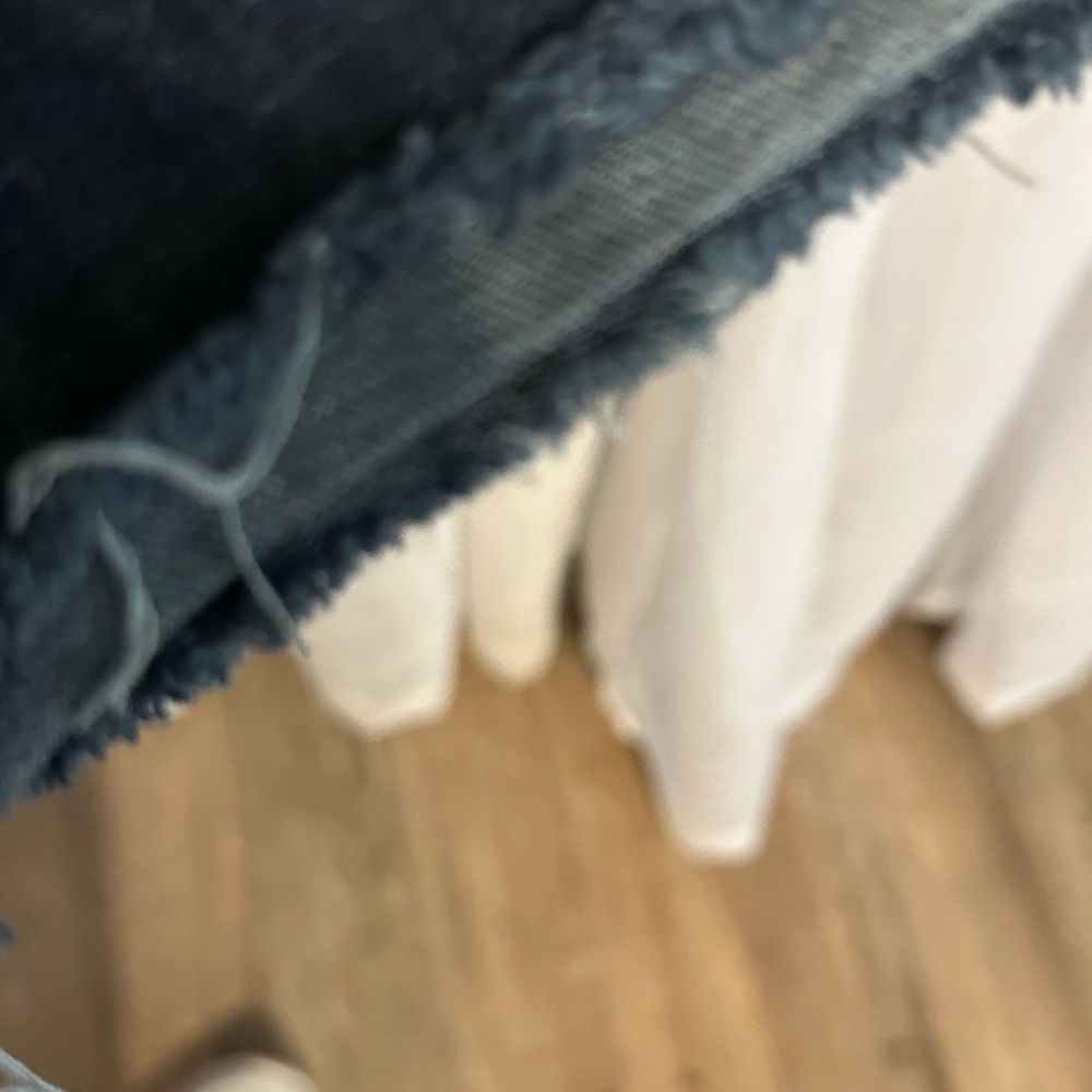 American Eagle Dark Wash Women’s Jeans - super stretch slim boot w/RawHem - Picture 5 of 9